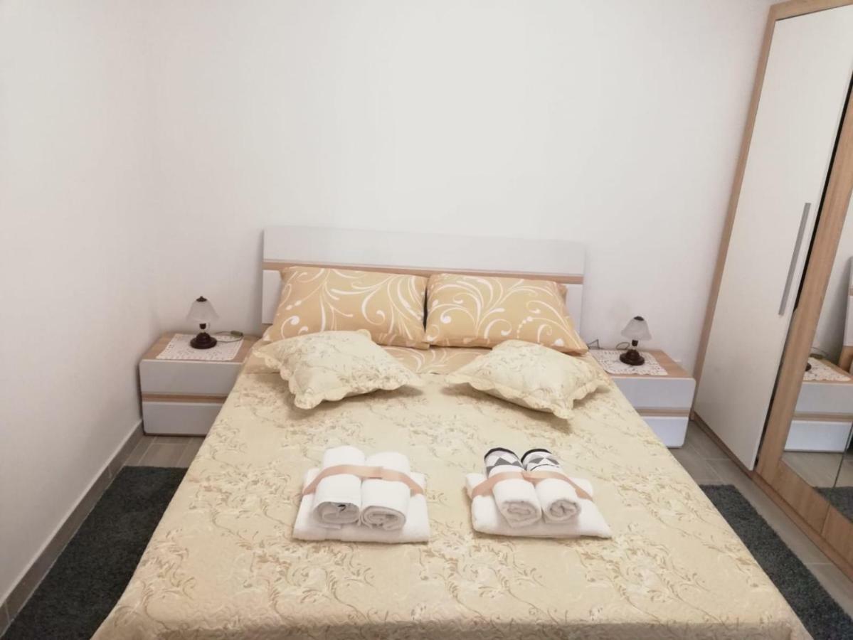 Apartment White Pula Dış mekan fotoğraf