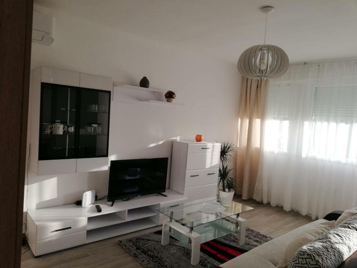 Apartment White Pula Dış mekan fotoğraf
